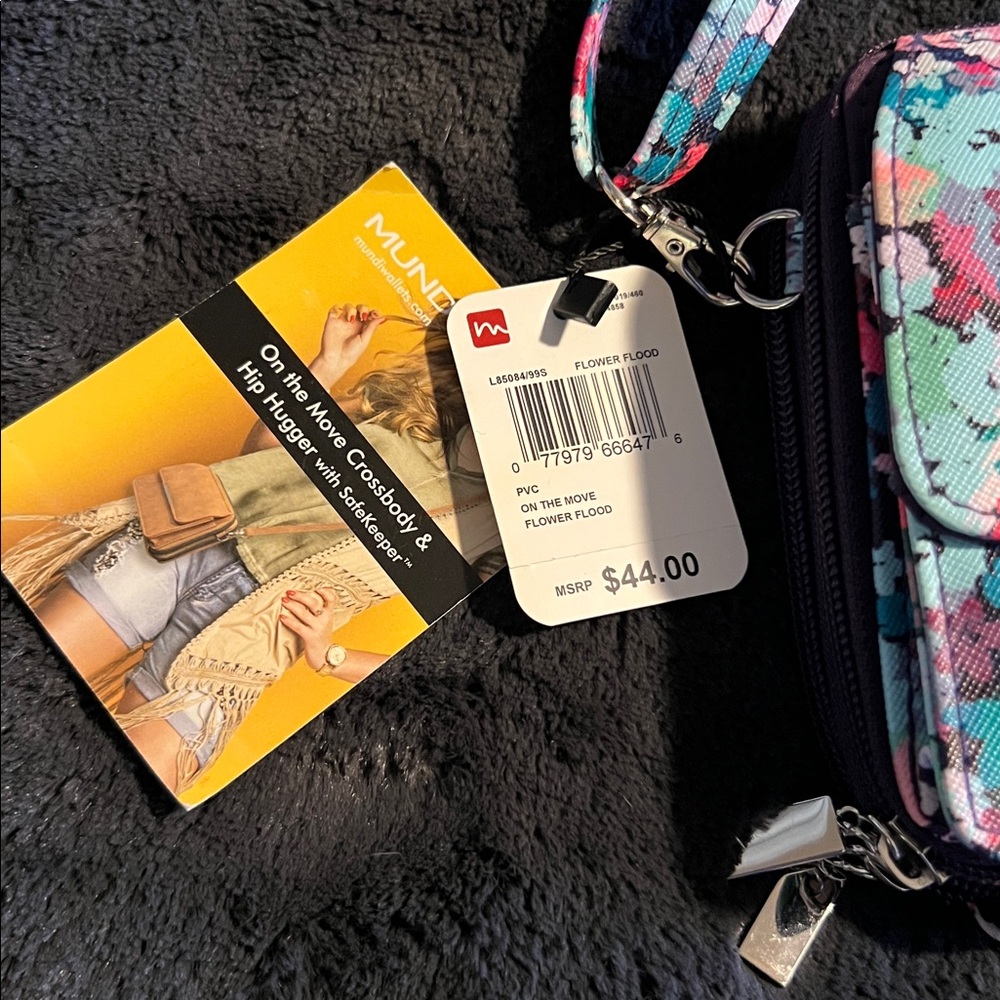 NWT Mundi Floral on the move Crossbody Bag - Picture 2 of 5